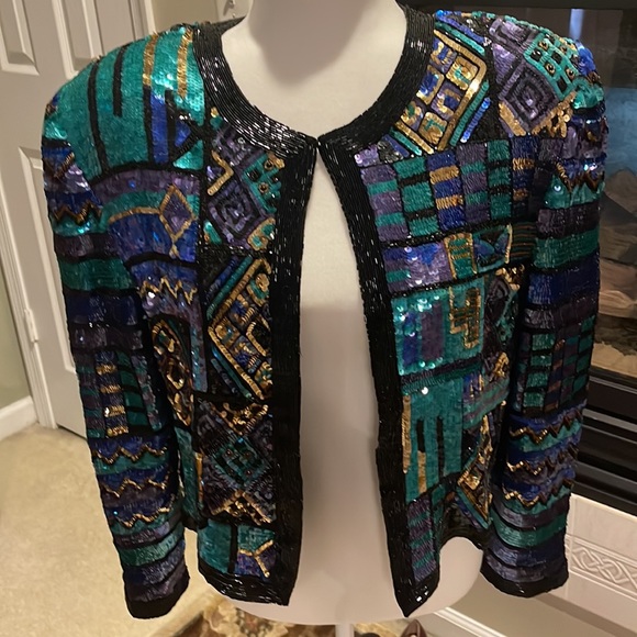 NITELINE BY DELLA ROUFOGALI Sequins Jacket - Picture 2 of 8